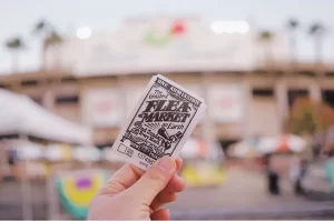 things to do in los angeles pasadena rose-bowl-flea-market otsubell