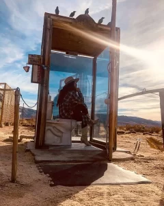 Things to do in Joshua Tree glass outhouse