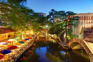 Riverwalk Things to do in San Antonio Texas